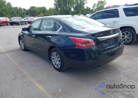 2015 Nissan Altima 2.5 S из США, поврежденный, VIN 1N4AL3AP9FC413704